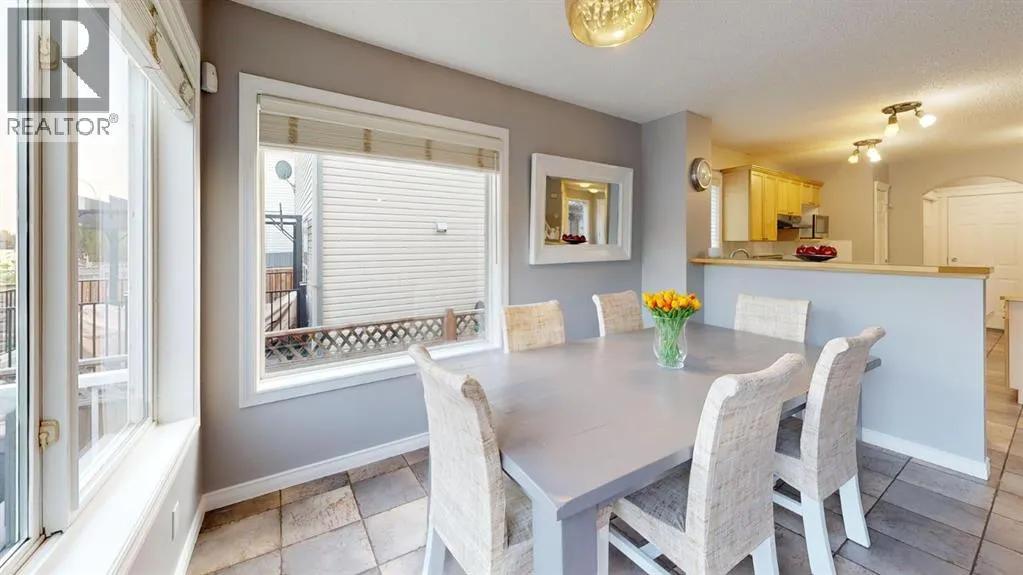 70 Crystalridge Close
