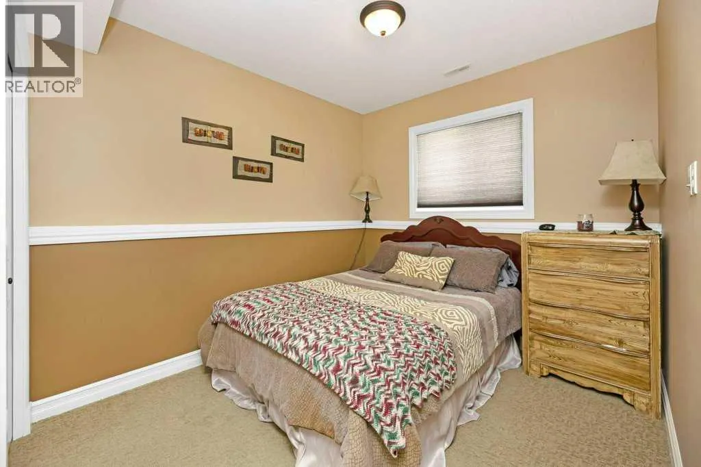 123 Oaklands Crescent