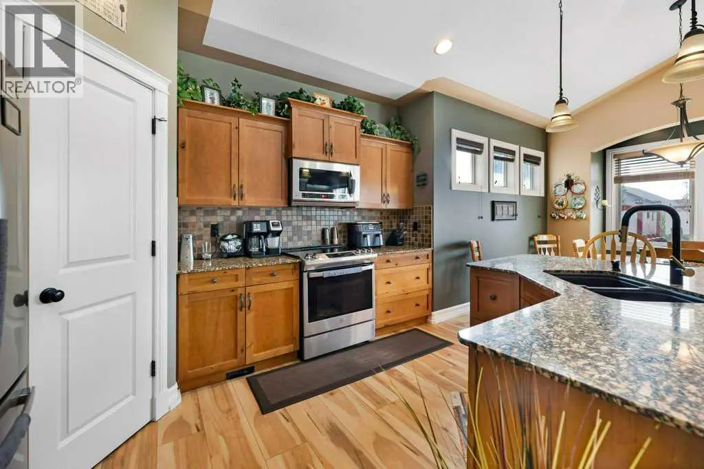 123 Oaklands Crescent