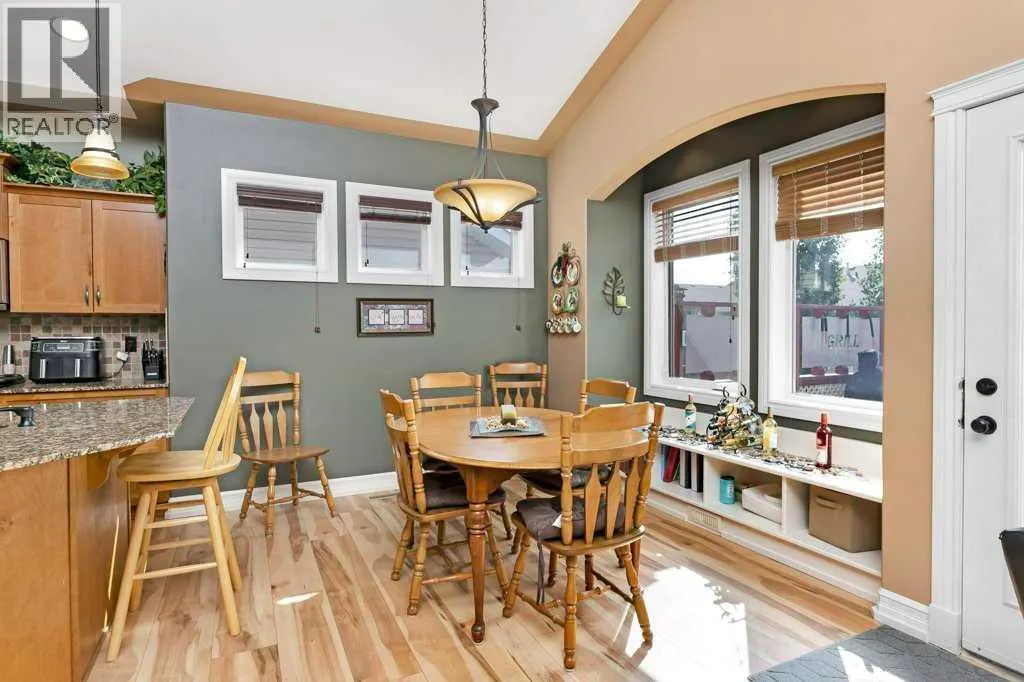 123 Oaklands Crescent