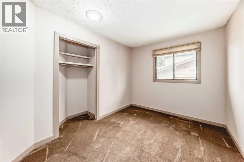 246 Berwick Drive NW
