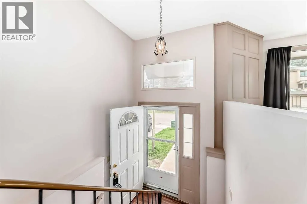 246 Berwick Drive NW