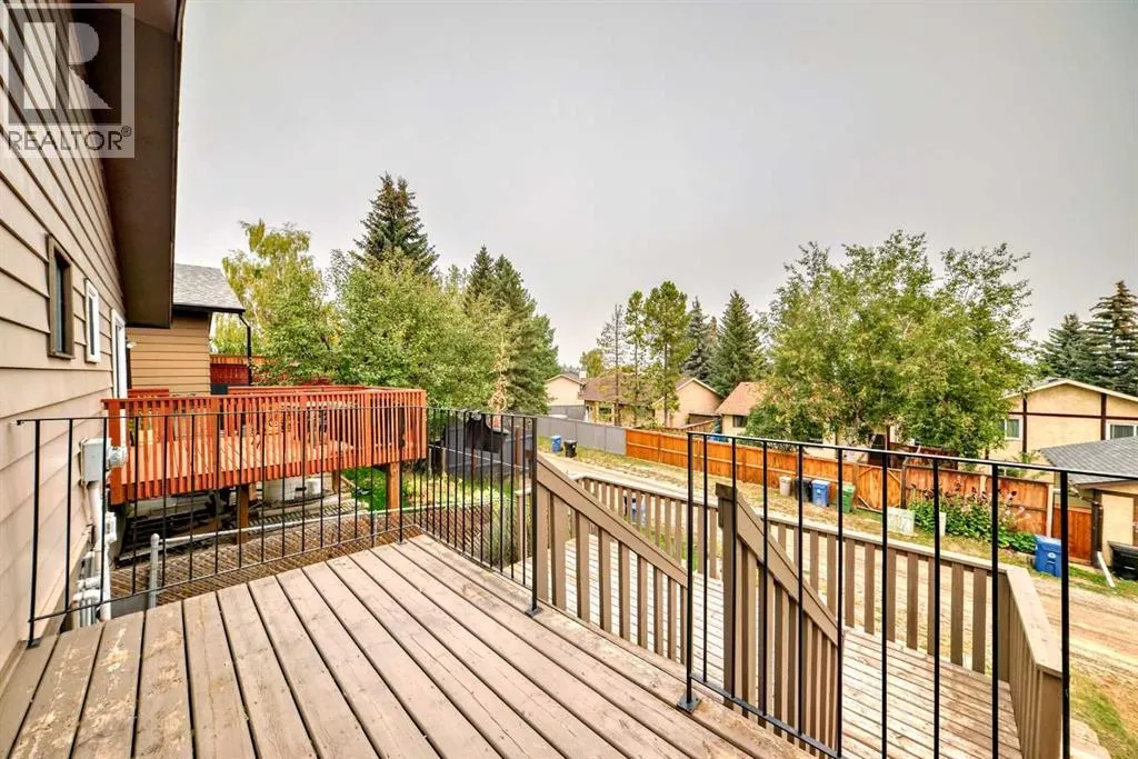 246 Berwick Drive NW