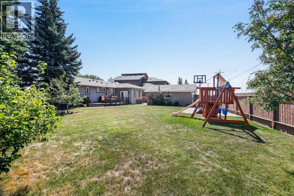 1048 Hunterdale Place NW