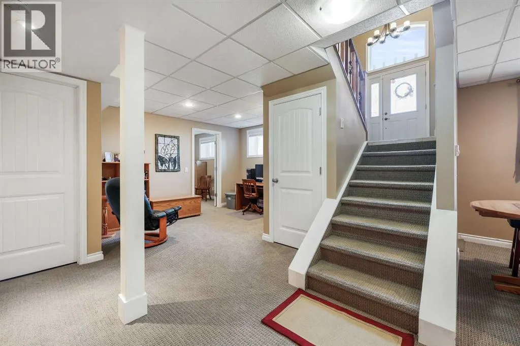 1048 Hunterdale Place NW