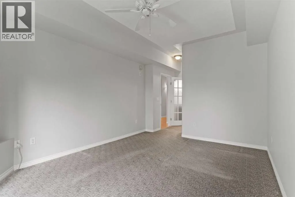 242, 30 Sierra Morena Landing SW