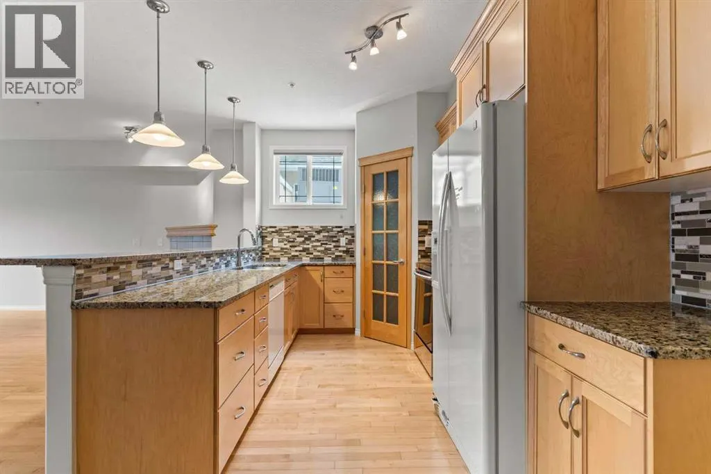 242, 30 Sierra Morena Landing SW