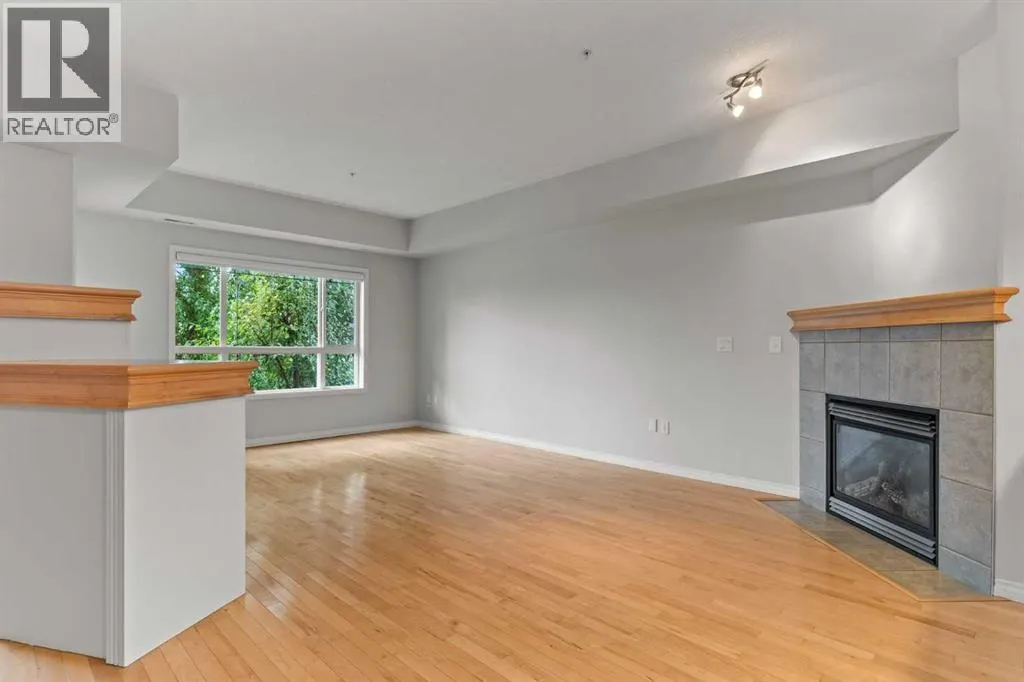 242, 30 Sierra Morena Landing SW