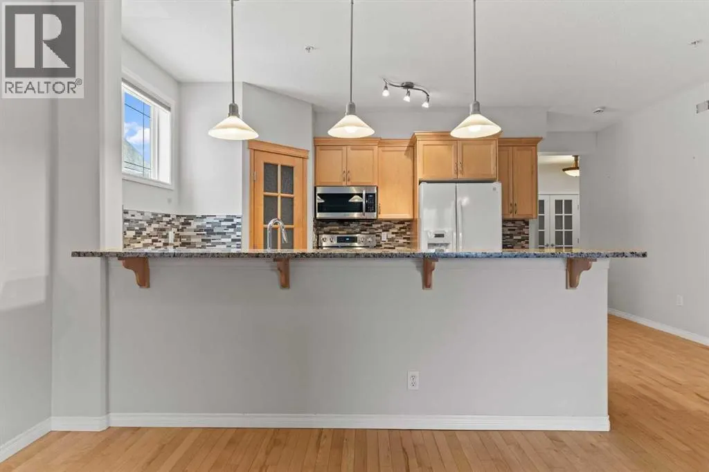 242, 30 Sierra Morena Landing SW