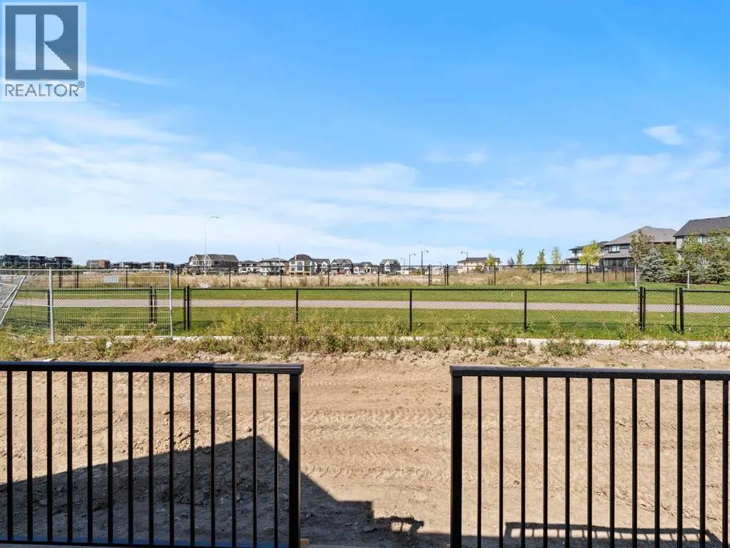 176 Marina Grove SE