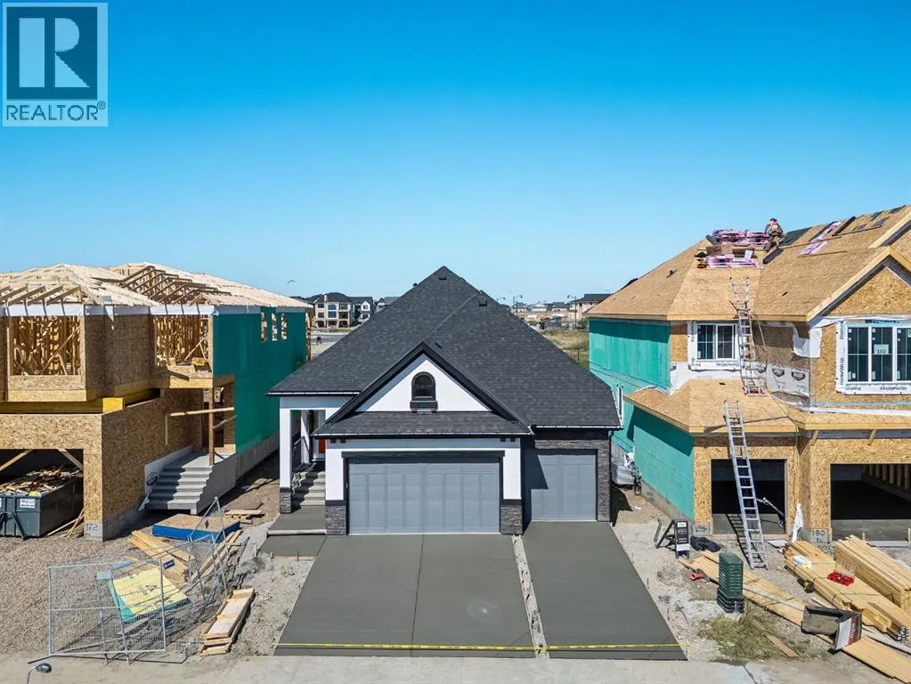 176 Marina Grove SE
