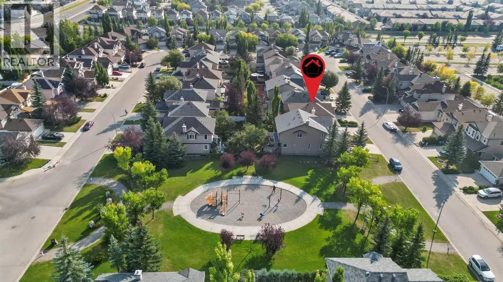 125 Everwillow Close SW