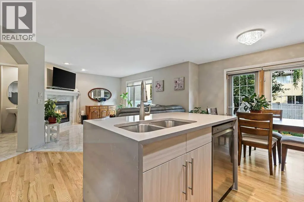 125 Everwillow Close SW