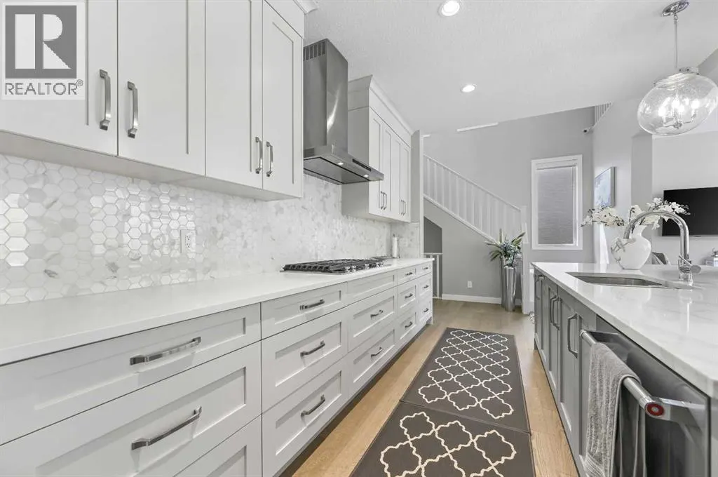 224 Cranbrook Drive SE