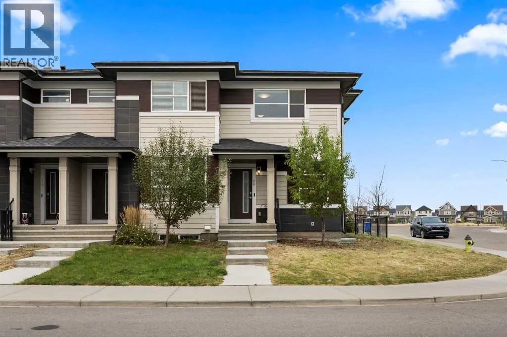 66 Skyview Parade NE
