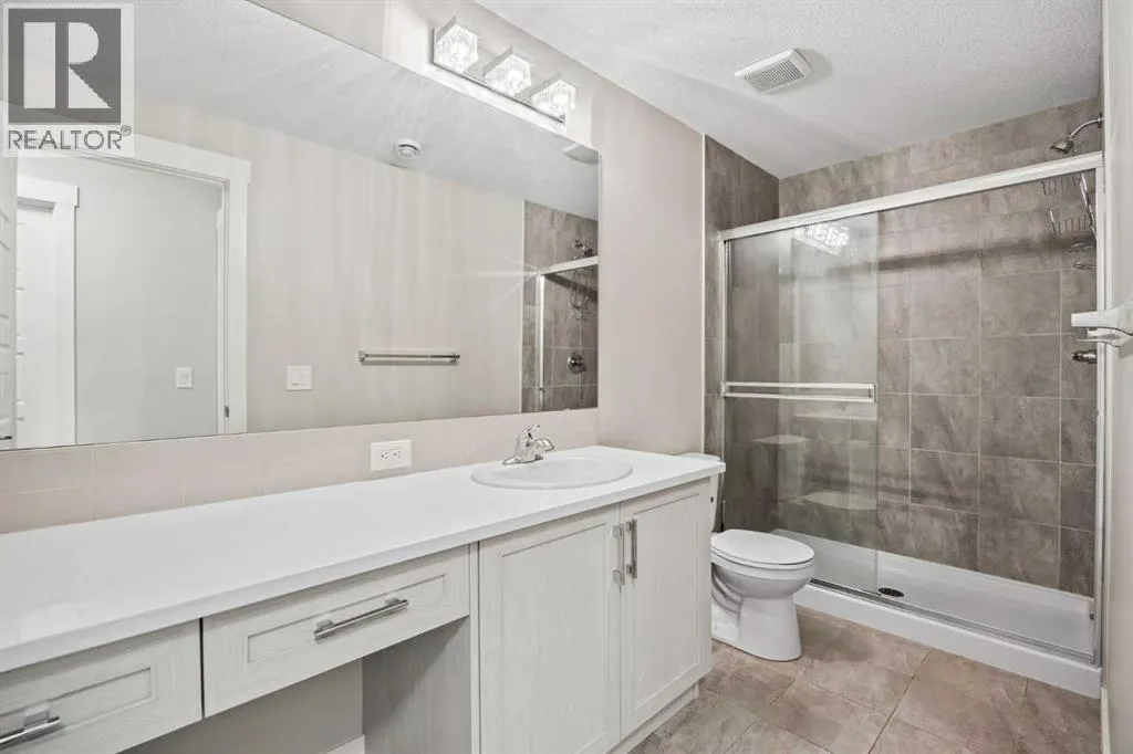 66 Skyview Parade NE