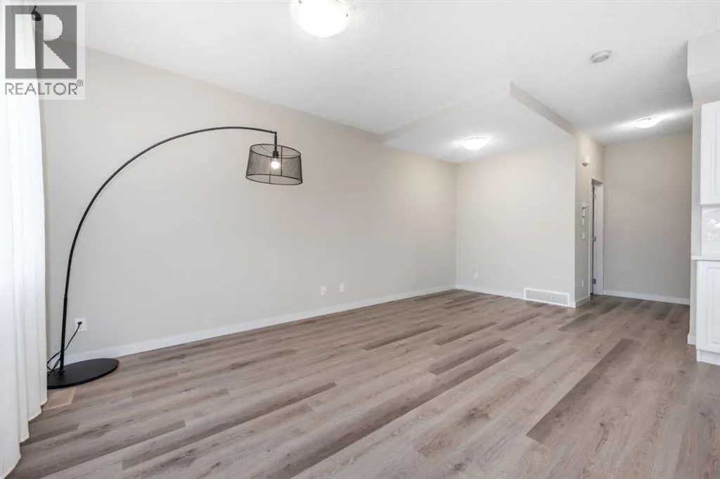 310, 32 Red Embers Parade NE