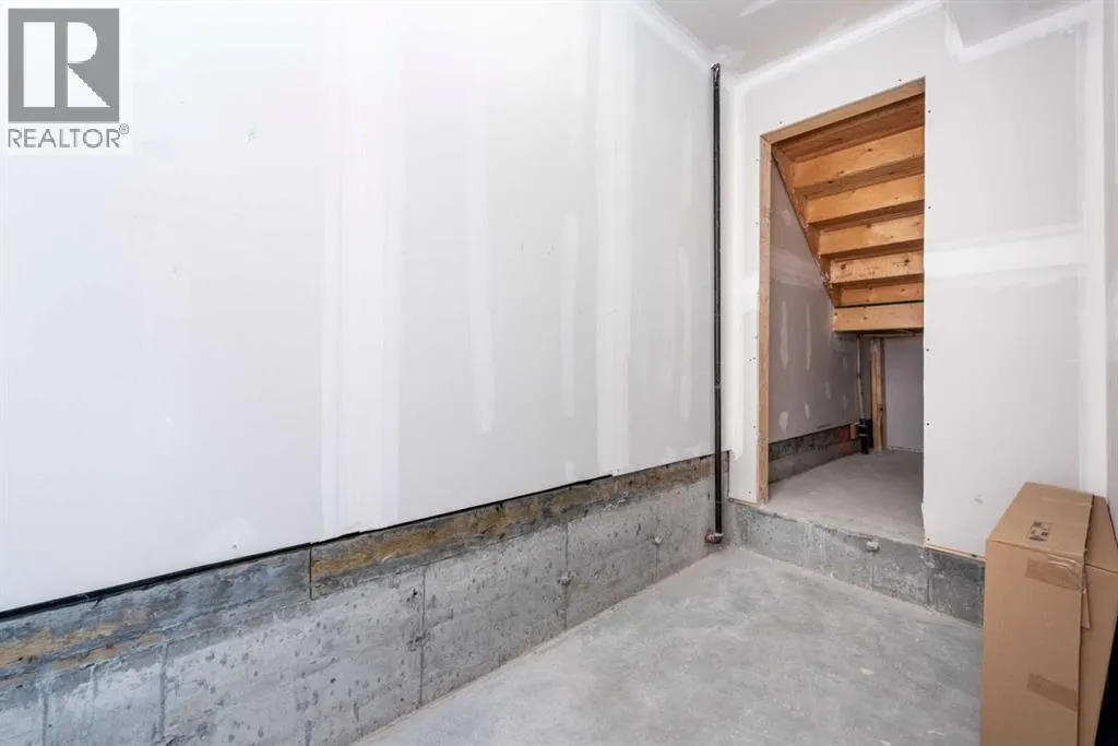 310, 32 Red Embers Parade NE