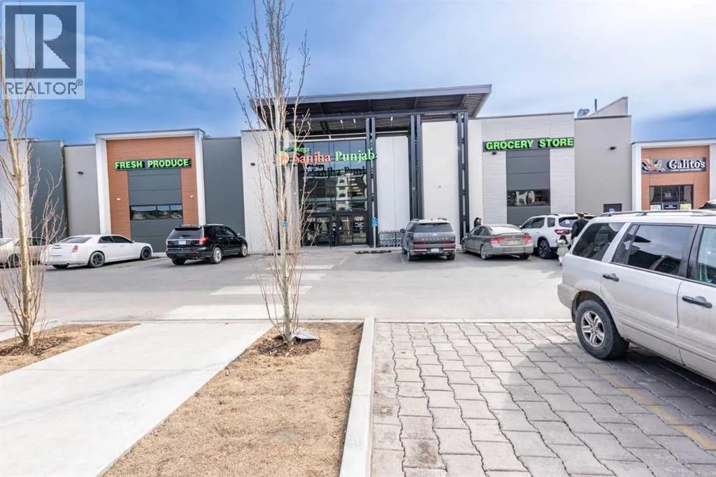 310, 32 Red Embers Parade NE