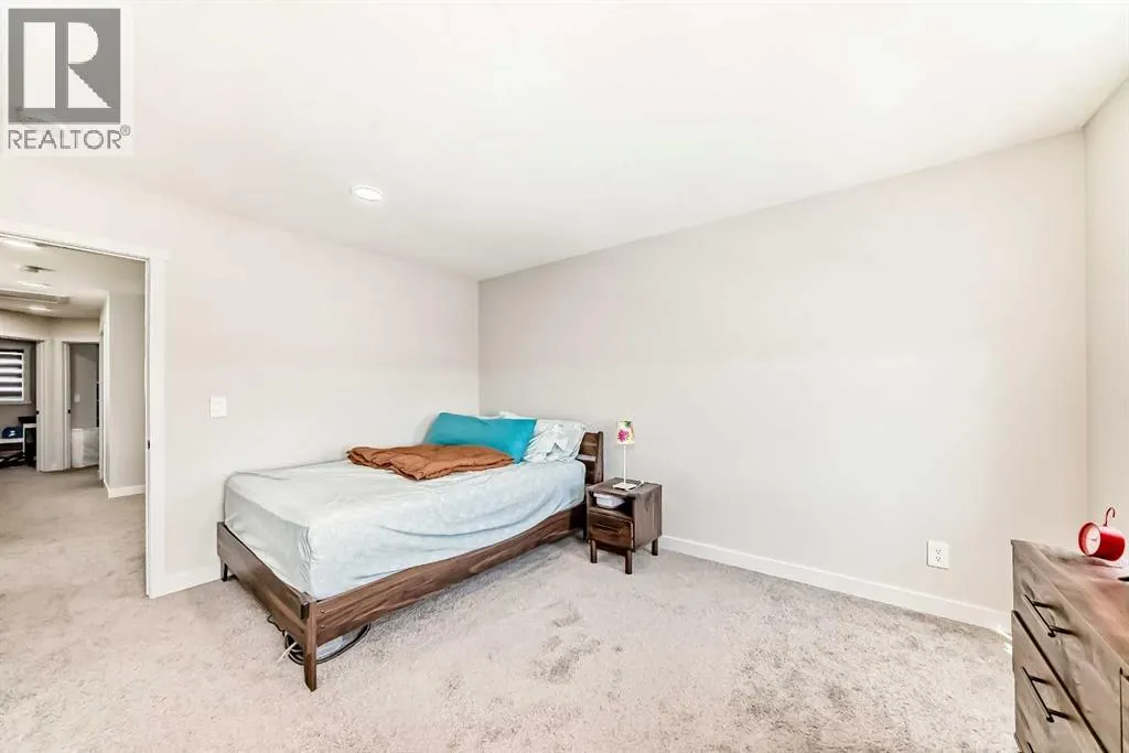 95 Heirloom Boulevard SE