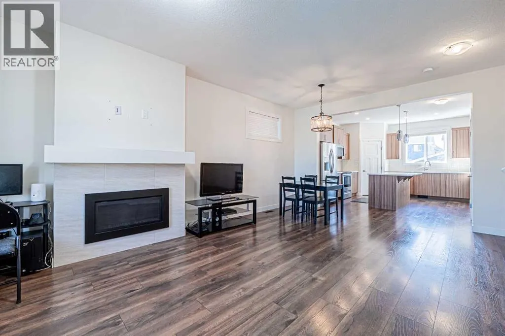 329 south point Green SW