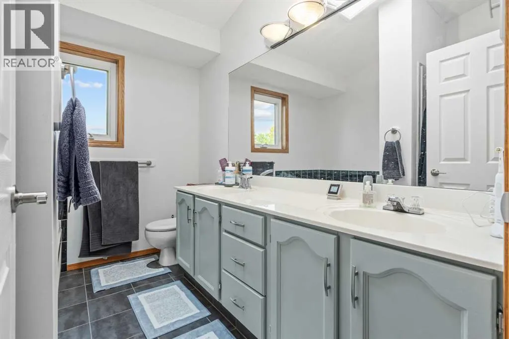 39 Arbour Wood Close NW