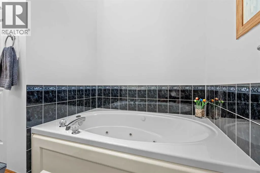 39 Arbour Wood Close NW