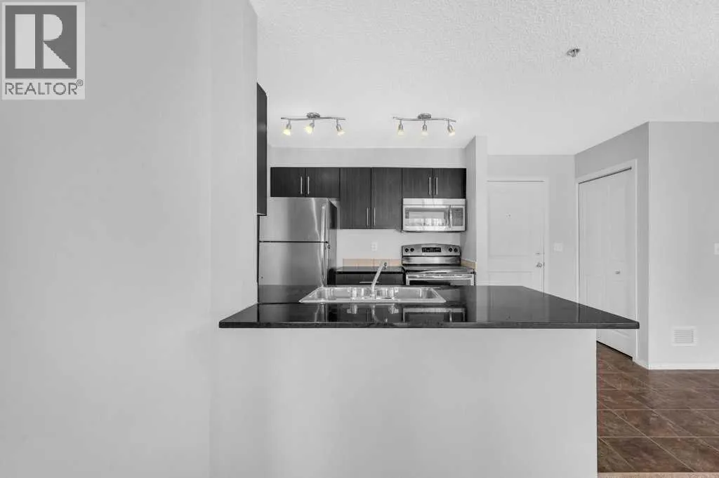 204, 5 Saddlestone Way NE