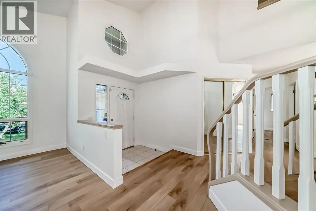 118 Signature Close SW
