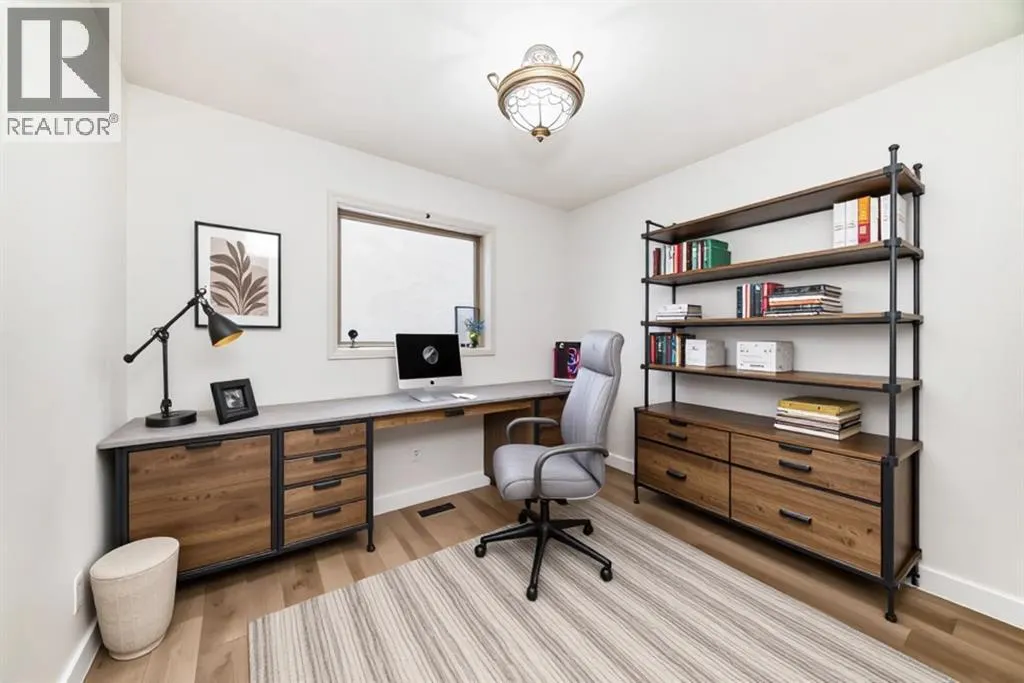 118 Signature Close SW