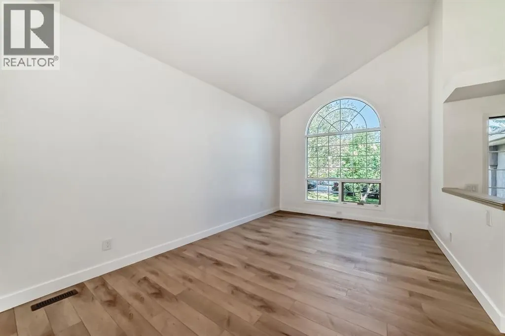 118 Signature Close SW
