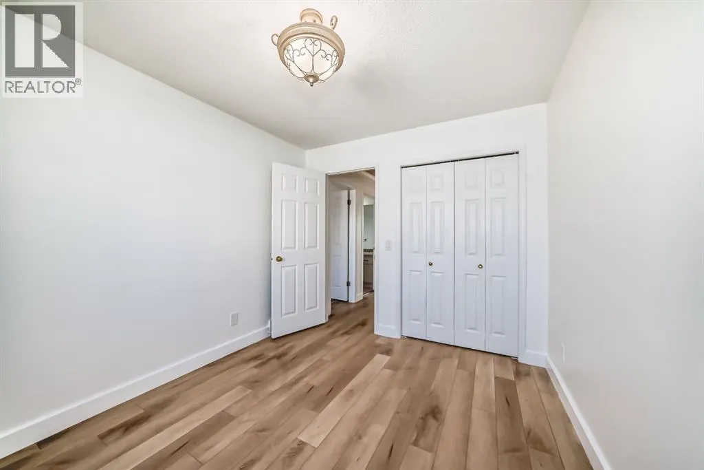 118 Signature Close SW