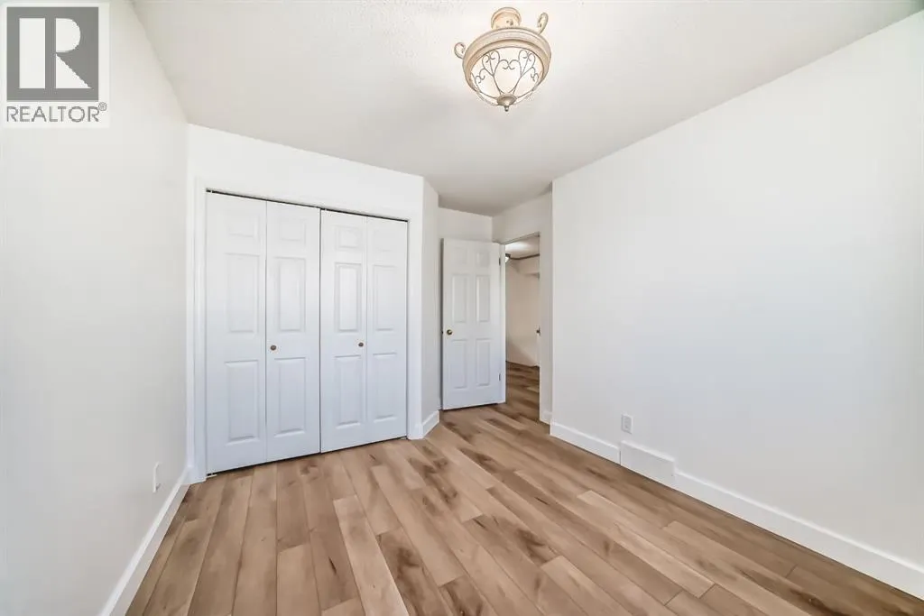 118 Signature Close SW