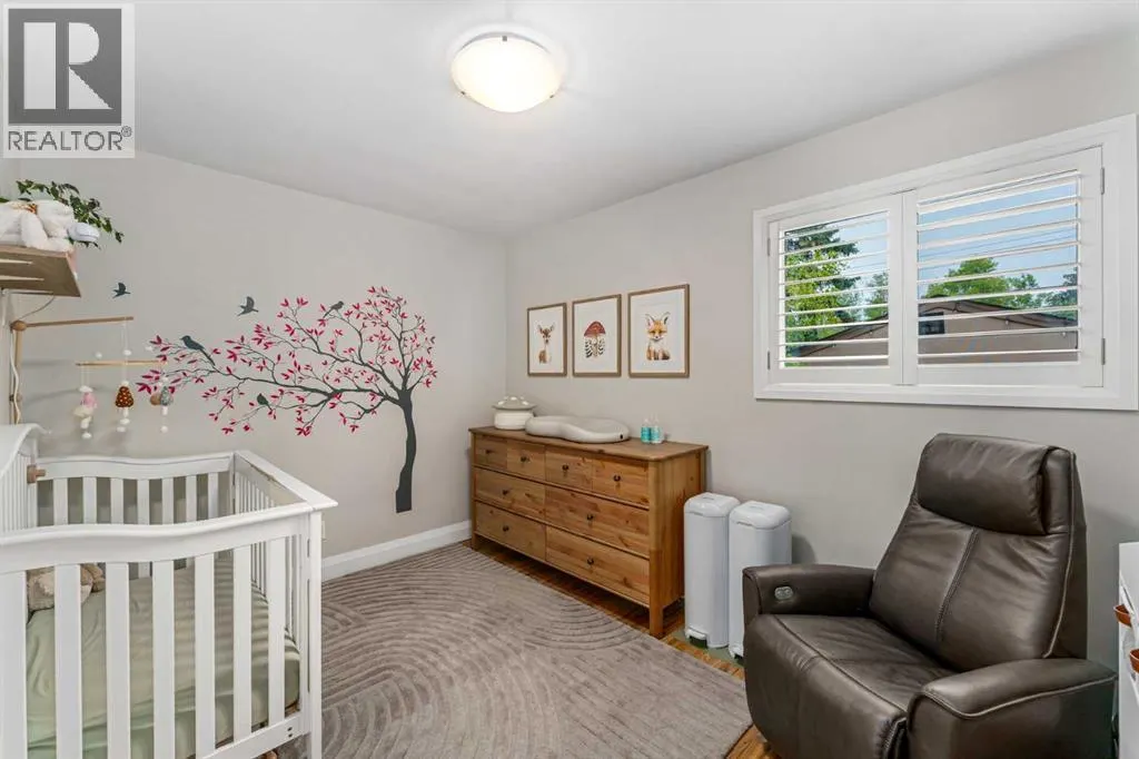 92 Baker Crescent NW