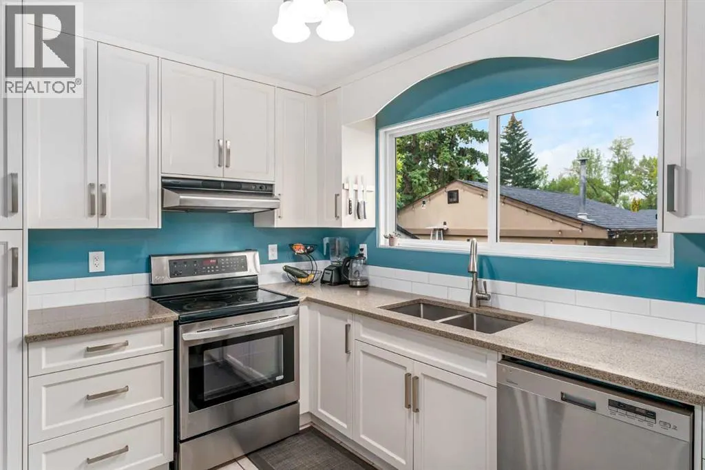92 Baker Crescent NW
