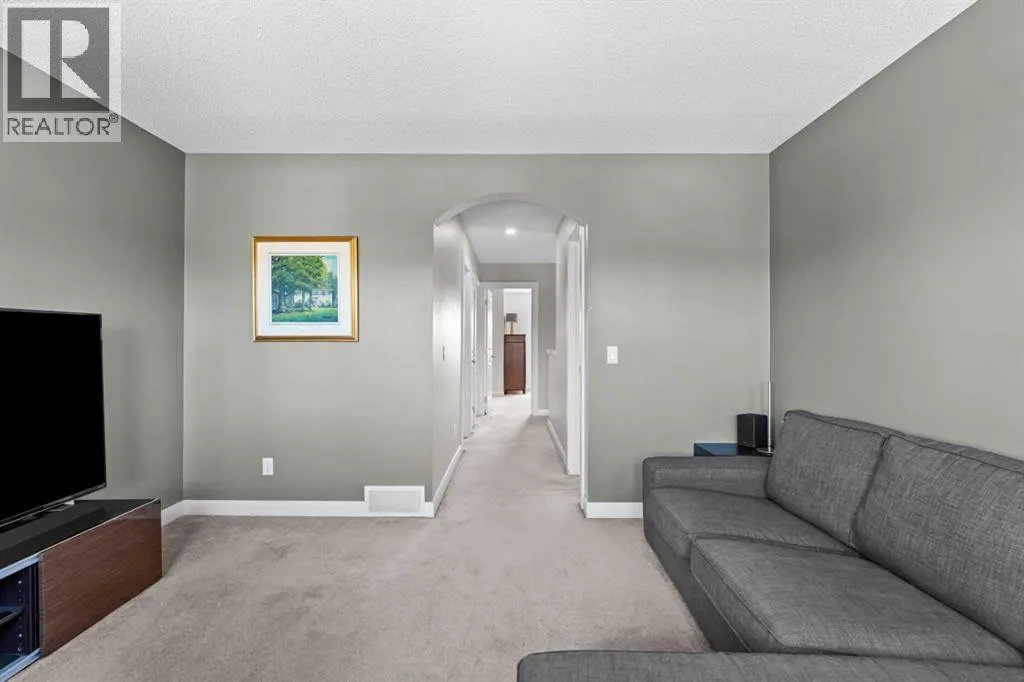 120 Evansdale Way NW
