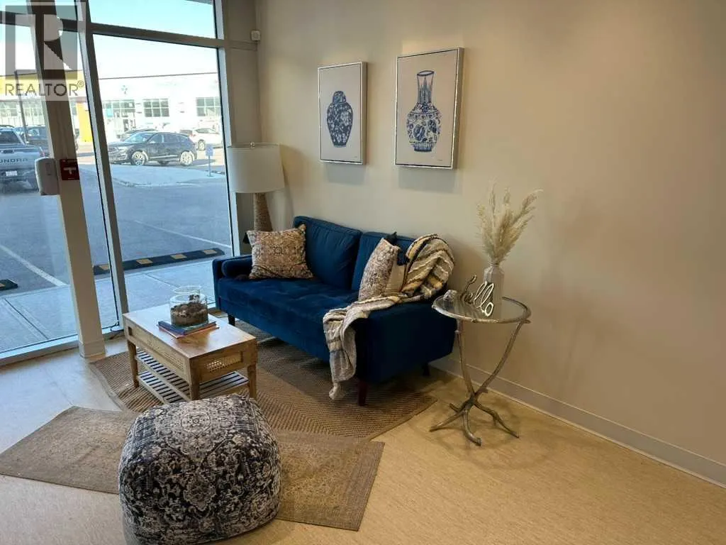2120, 11 Royal Vista Drive NW