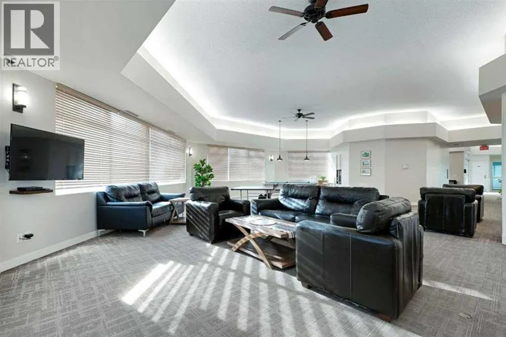 1621, 3400 Edenwold Heights NW