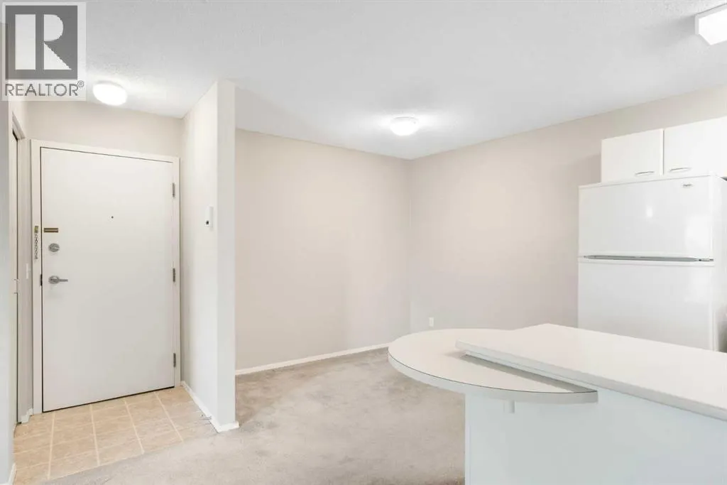 1621, 3400 Edenwold Heights NW