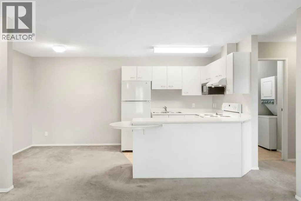 1621, 3400 Edenwold Heights NW