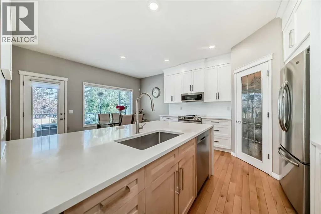 10 Springbluff Boulevard SW