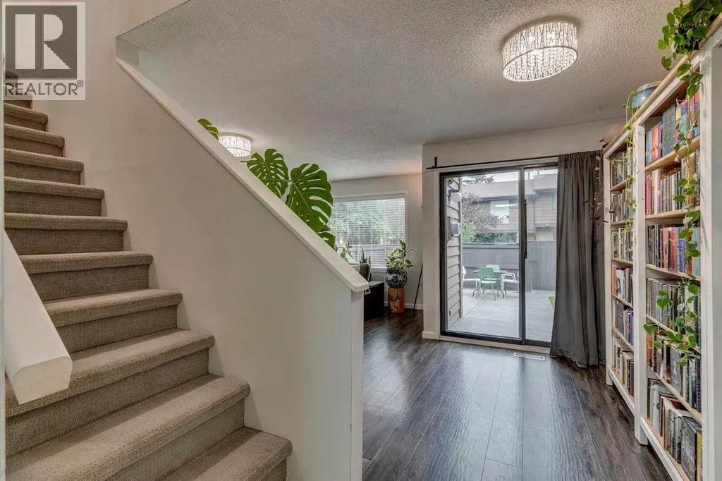 101, 2300 Oakmoor Drive SW
