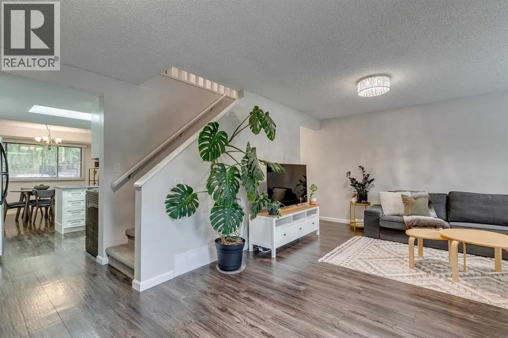 101, 2300 Oakmoor Drive SW