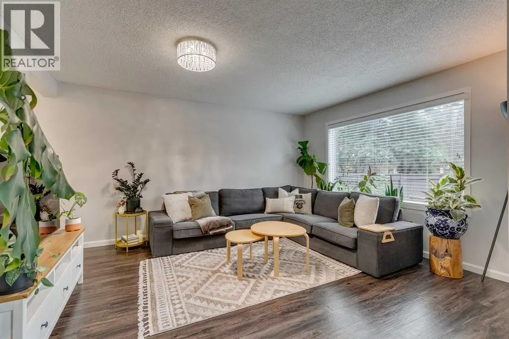 101, 2300 Oakmoor Drive SW