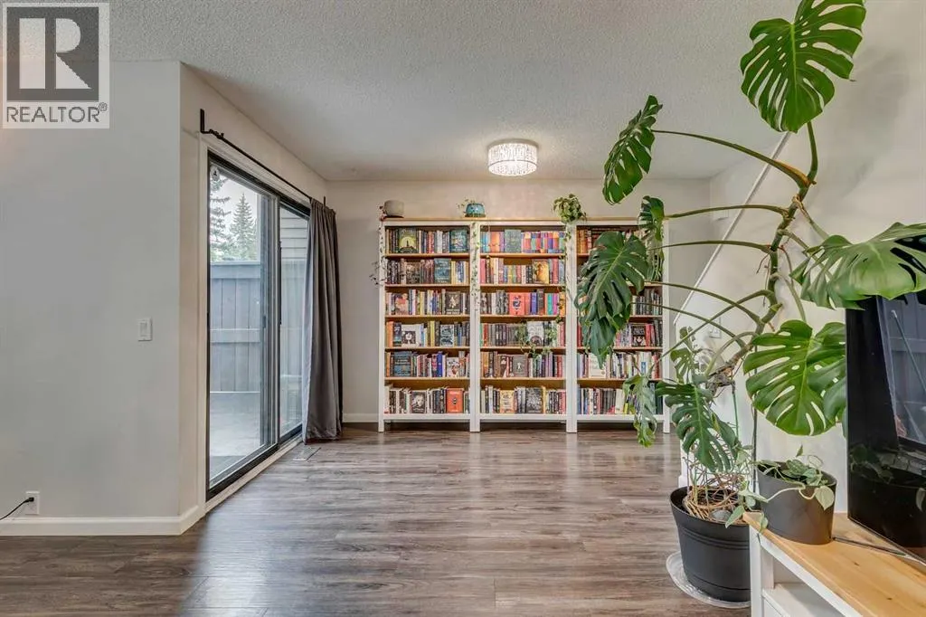 101, 2300 Oakmoor Drive SW