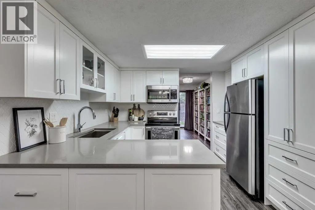 101, 2300 Oakmoor Drive SW