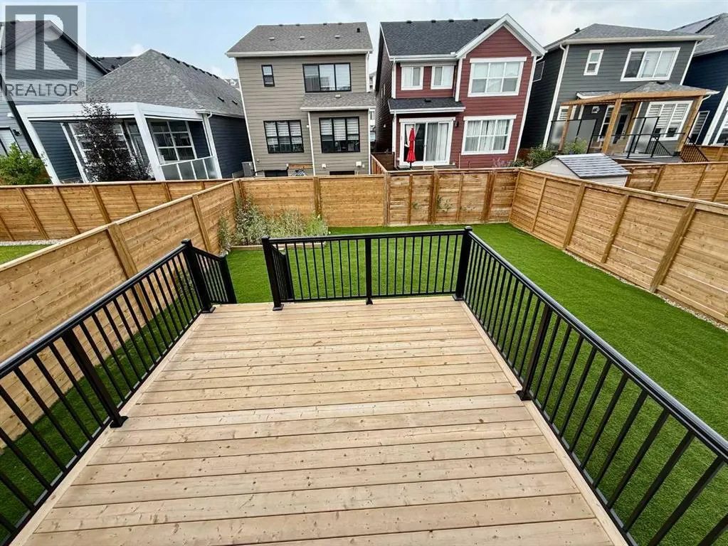 222 Arbour Lake View NW