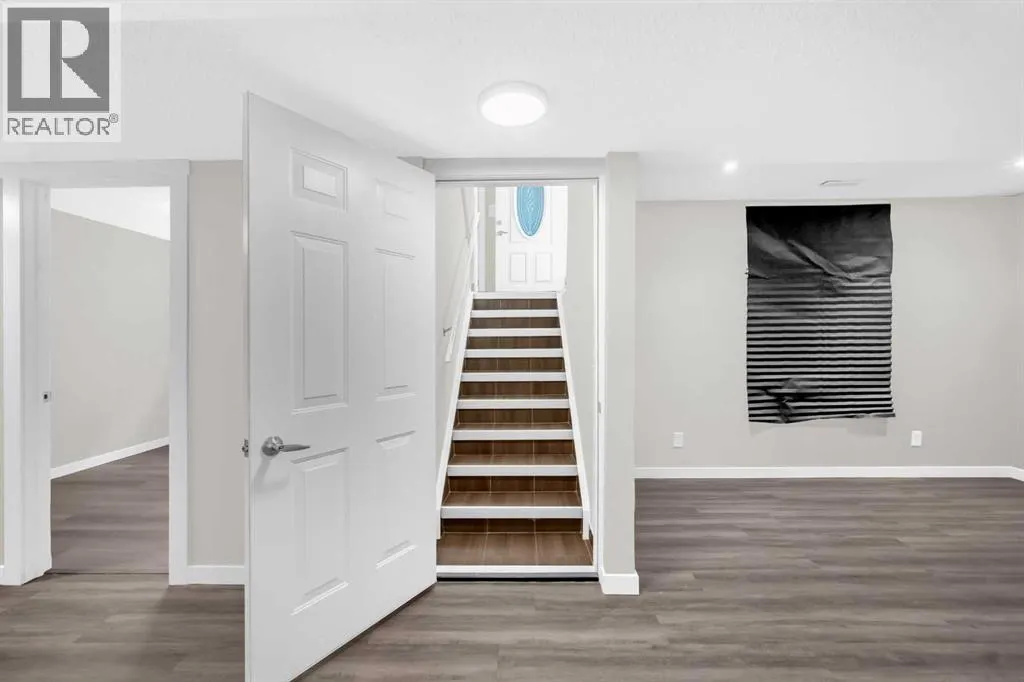 3133 Doverville Crescent SE