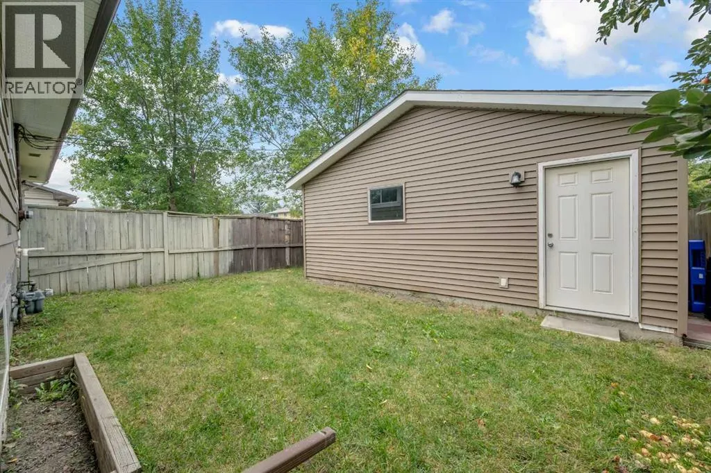 3133 Doverville Crescent SE