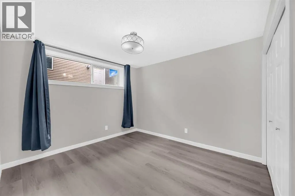 3133 Doverville Crescent SE